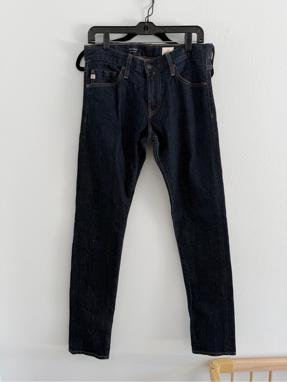 Men's AG Tellis Modern Slim Dark Indigo Jeans size 30R